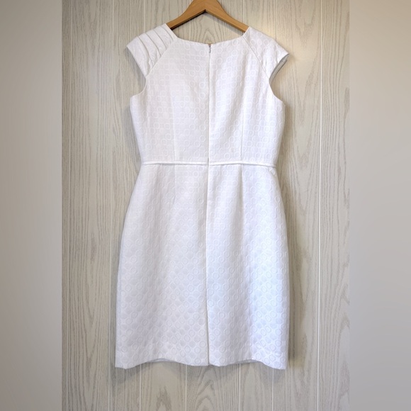 Tahari Arthur S. Levine White Dress Size 12 LNC - Picture 4 of 4